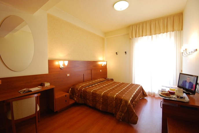 Imagen de la habitación del Hotel Gala, Pesaro. Foto 3