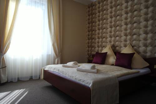 Imagen de la habitación del Hotel Gala, Pforzheim. Foto 4