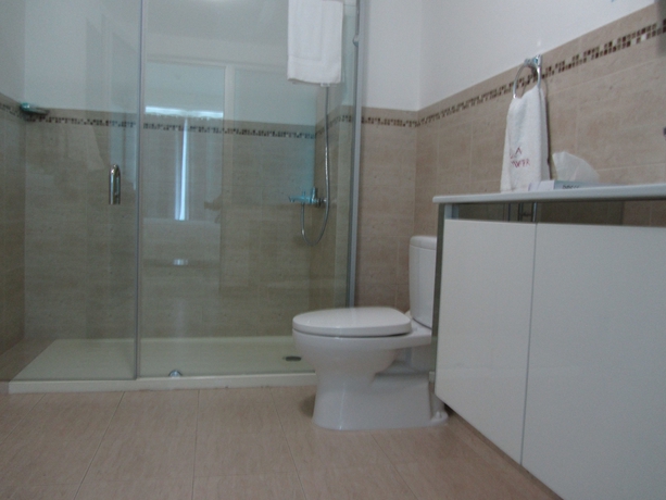 Imagen de la habitación del Hotel Gala Tower Condo and. Foto 19