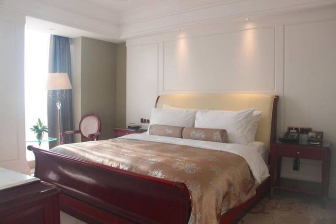 Imagen de la habitación del Hotel Galactic Classic International. Foto 6