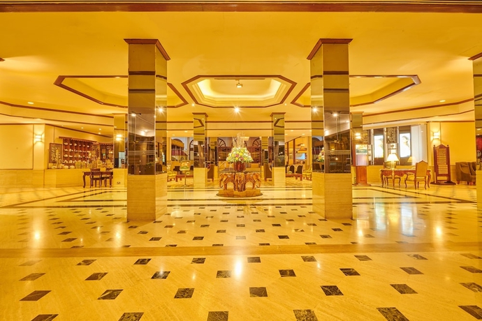 Imagen de los interiores del Hotel Galadari. Foto 16