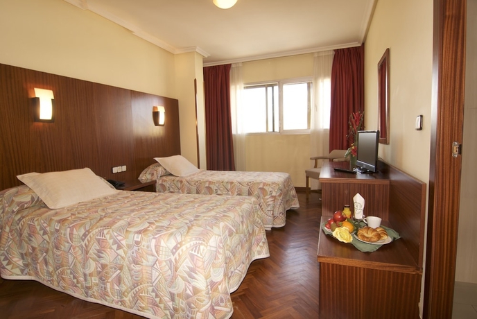 Imagen de la habitación del Hotel Galaico, Collado Villalba. Foto 2