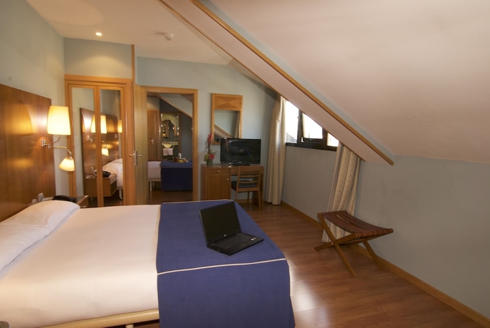 Imagen de la habitación del Hotel Galaico, Collado Villalba. Foto 9