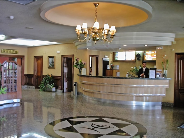 Imagen de los interiores del Hotel Galaico, Collado Villalba. Foto 18