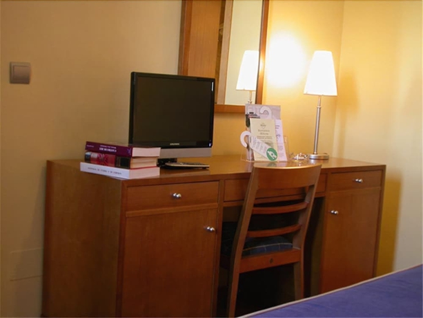 Imagen de la habitación del Hotel Galaico, Collado Villalba. Foto 16