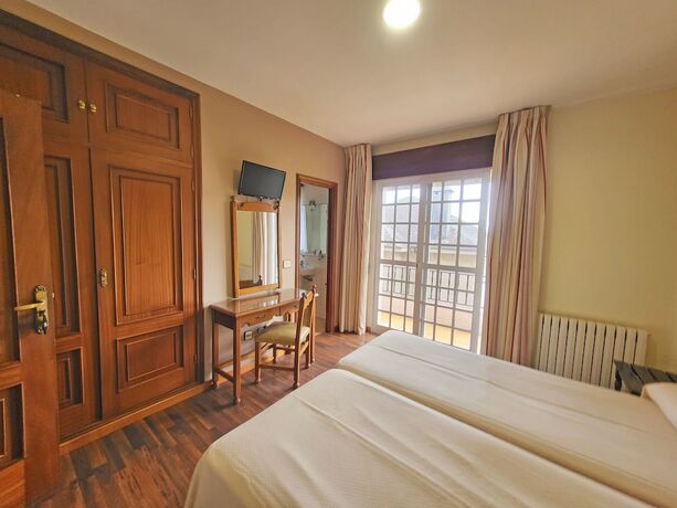 Imagen de la habitación del Hotel Galaico Sanxenxo. Foto 17