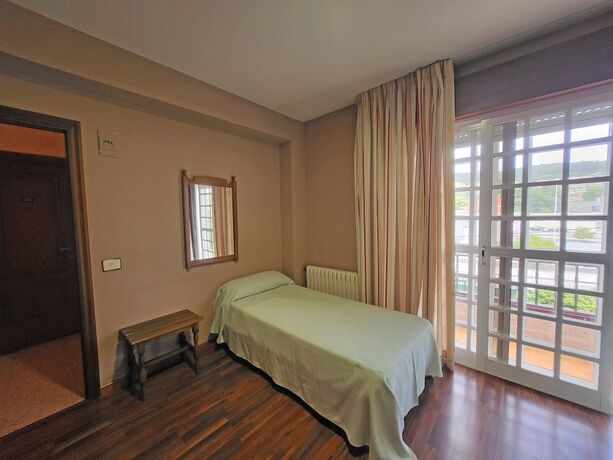 Imagen de la habitación del Hotel Galaico Sanxenxo. Foto 19