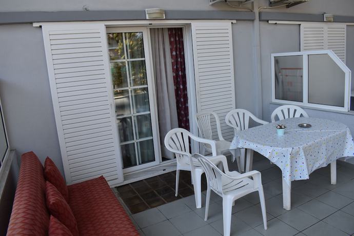 Imagen de la habitación del Hotel Galanis. Foto 7