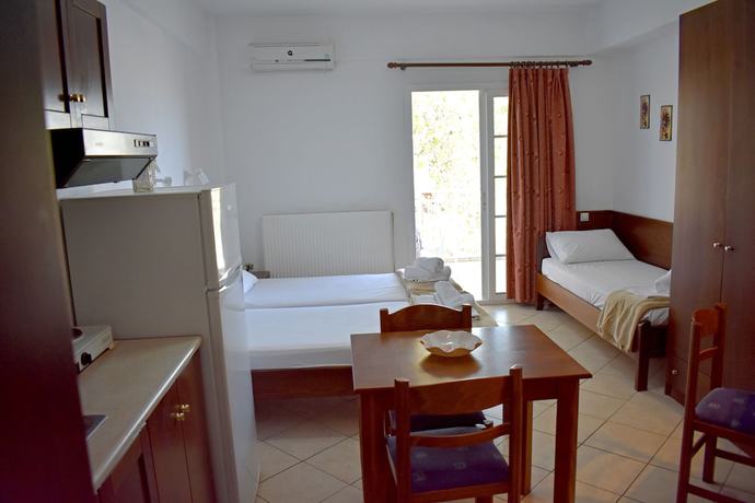 Imagen de la habitación del Hotel Galanis. Foto 15