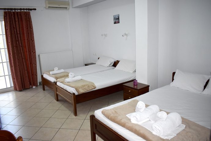 Imagen de la habitación del Hotel Galanis. Foto 17