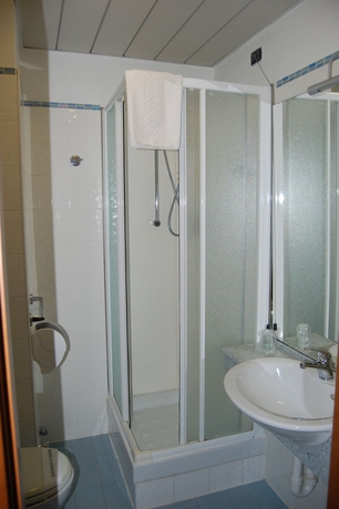 Imagen de la habitación del Hotel Galant. Foto 6