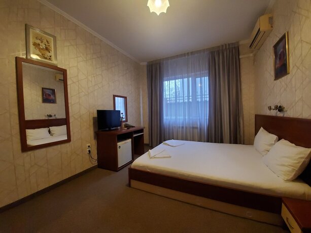 Imagen de la habitación del Hotel Galant, Sofia. Foto 15