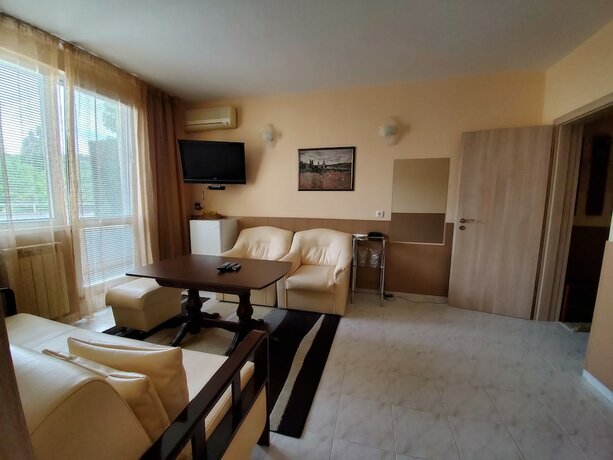 Imagen de la habitación del Hotel Galant, Sofia. Foto 16