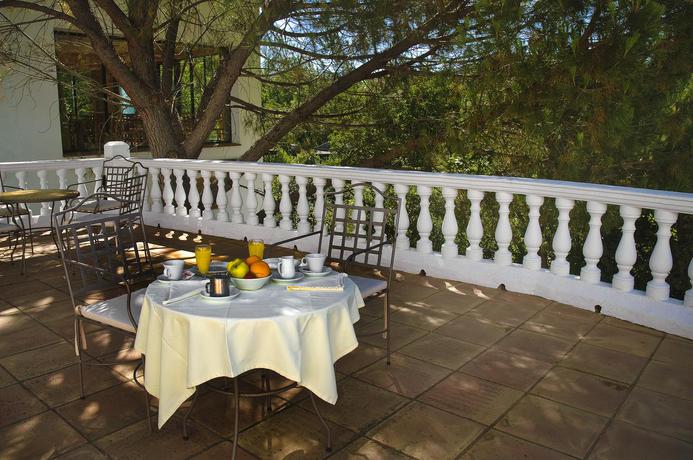 Imagen de los exteriores del Hotel Galaroza Sierra. Foto 8