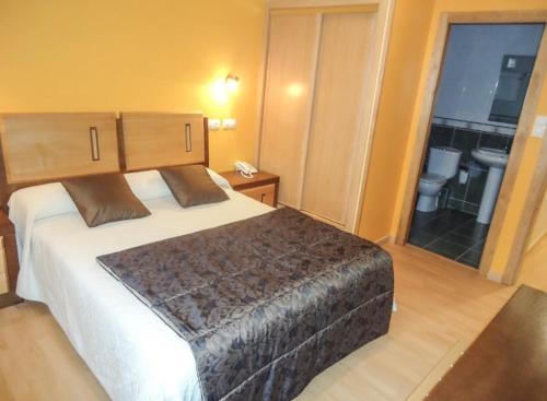 Imagen de la habitación del Hotel Galatea, Burela. Foto 19