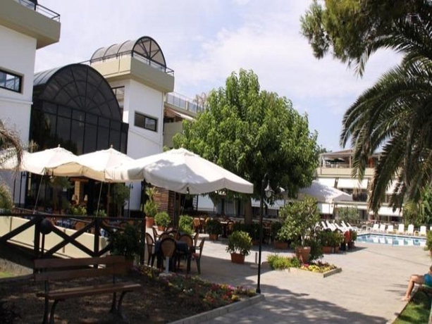 Imagen general del Hotel Galatea Sea Palace. Foto 3