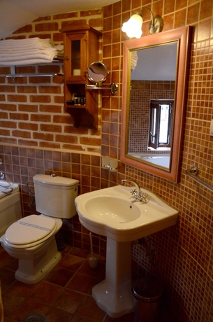 Imagen de la habitación del Hotel Galathea. Foto 8