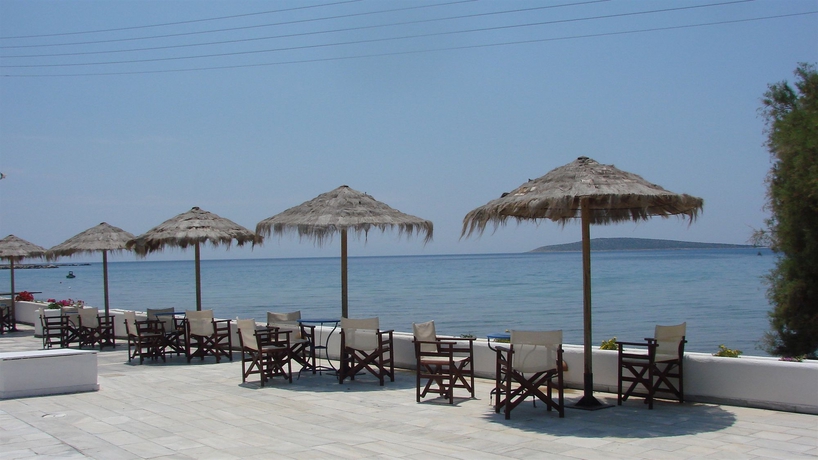 Imagen de los exteriores del Hotel Galatis. Foto 6