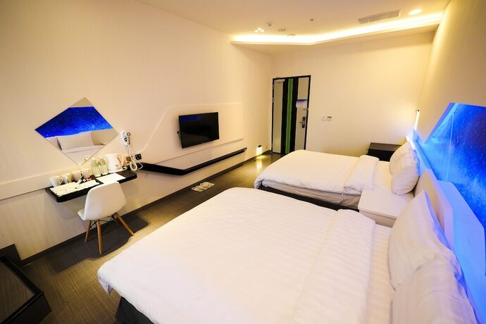 Imagen de la habitación del Hotel Galaxia Business. Foto 22