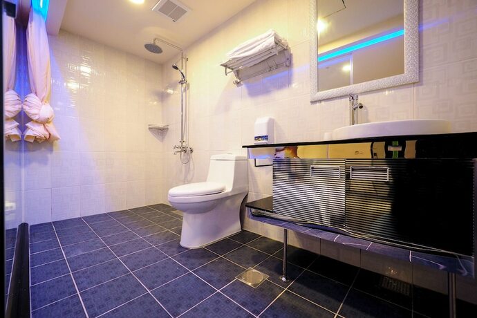 Imagen de la habitación del Hotel Galaxia Business. Foto 27