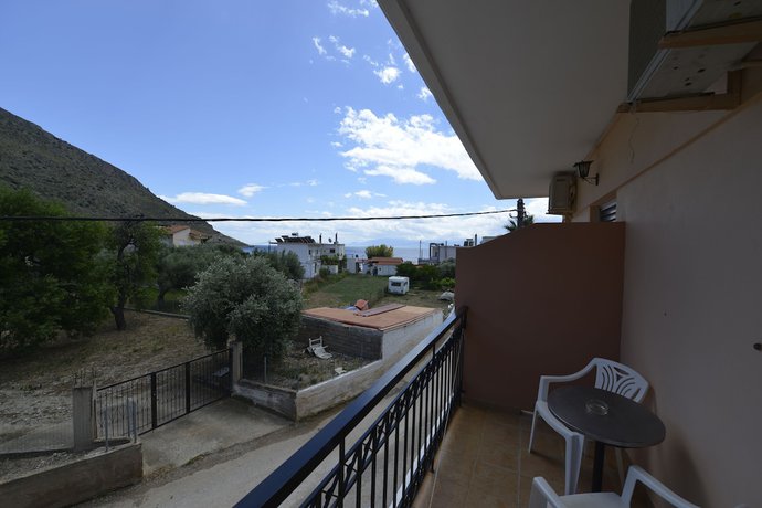 Imagen de la habitación del Hotel Galaxias, Galaxidi. Foto 4