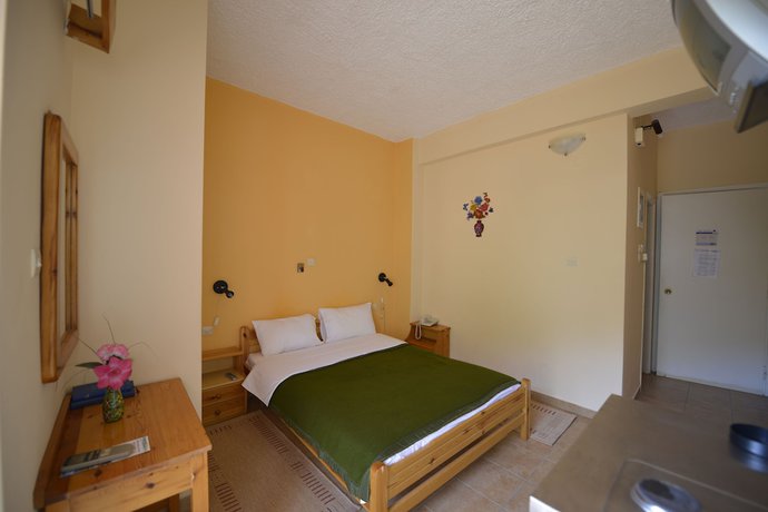 Imagen de la habitación del Hotel Galaxias, Galaxidi. Foto 13