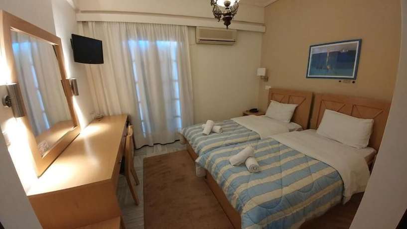 Imagen de la habitación del Hotel Galaxidi. Foto 10