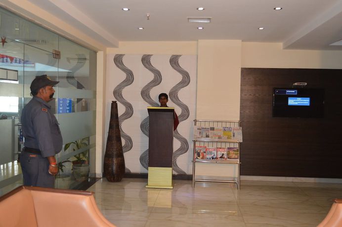 Imagen de los interiores del Hotel Galaxy, Allahabad. Foto 18