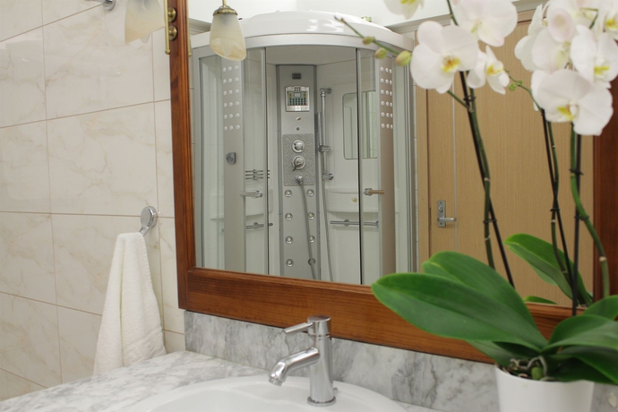 Imagen de la habitación del Hotel Galaxy Art. Foto 5