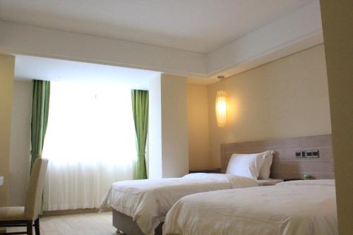 Imagen de la habitación del Hotel Galaxy Bay Resort. Foto 10