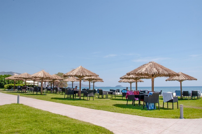 Imagen de los exteriores del Hotel Galaxy Beach Resort, BW Premier Collection. Foto 12