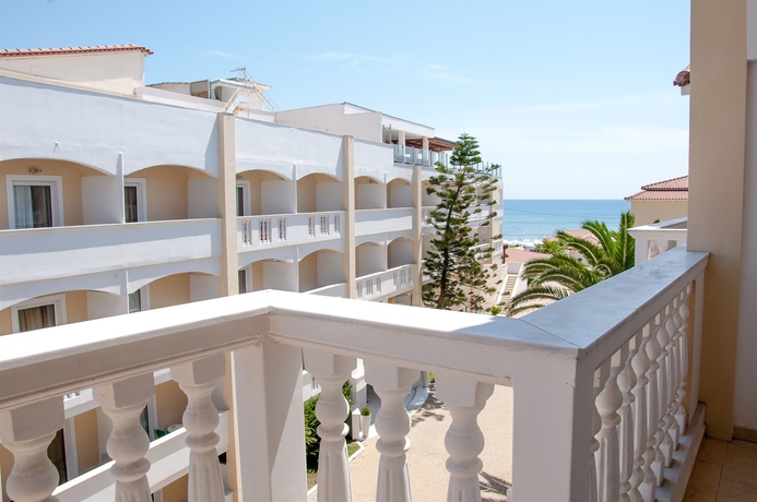 Imagen general del Hotel Galaxy Beach Resort, BW Premier Collection. Foto 5