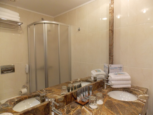 Imagen de la habitación del Hotel Galaxy Beach Resort, BW Premier Collection. Foto 9