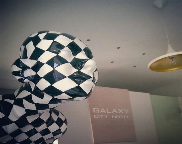 Imagen de los interiores del Hotel Galaxy City. Foto 14
