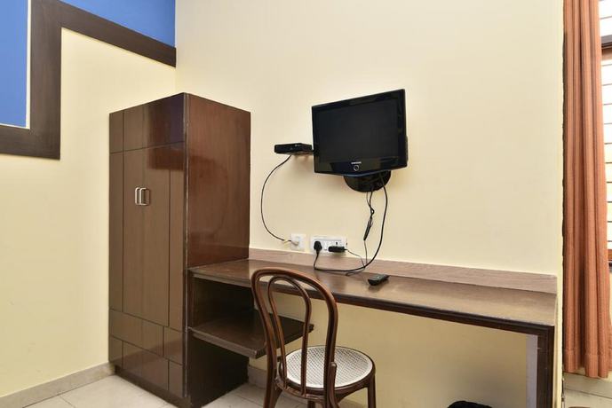Imagen de la habitación del Hotel Galaxy, Dehradun. Foto 11