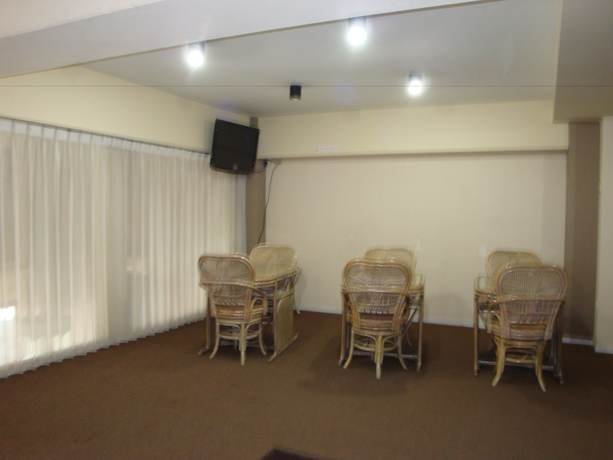 Imagen de los interiores del Hotel Galaxy, Gubeng. Foto 16