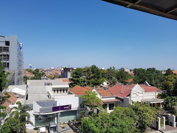 Imagen de los exteriores del Hotel Galaxy, Gubeng. Foto 13