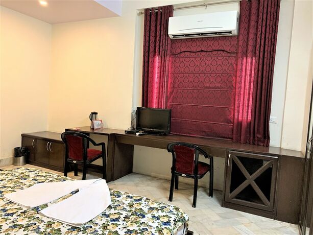 Imagen de la habitación del Hotel Galaxy Inn, JAIPUR. Foto 23