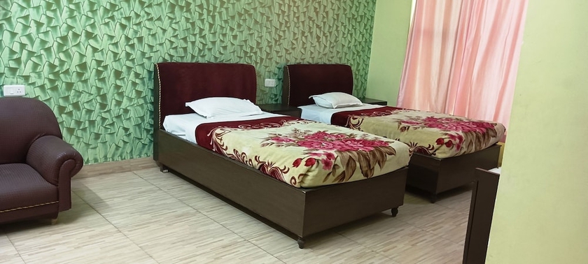 Imagen de la habitación del Hotel Galaxy Intercontinental. Foto 1
