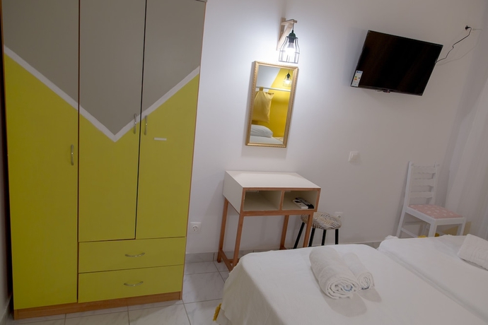 Imagen de la habitación del Hotel Galaxy, Loutraki - Perachora. Foto 15