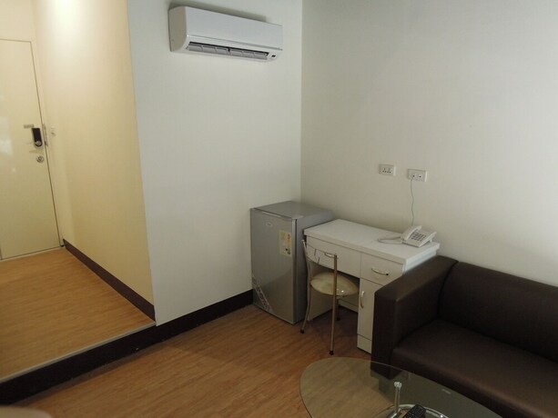 Imagen de la habitación del Hotel Galaxy Mini Inn. Foto 20