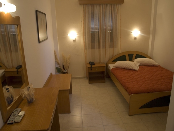 Imagen de la habitación del Hotel Galaxy, Mylopotas. Foto 8