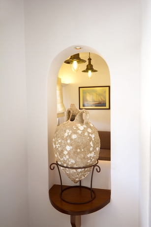 Imagen de los interiores del Hotel Galaxy, Mylopotas. Foto 19