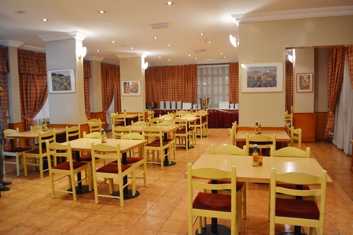 Imagen del bar/restaurante del Hotel Galaxy Plaza. Foto 4