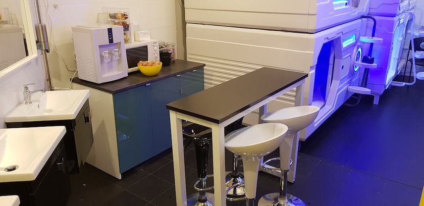 Imagen de los interiores del Hotel Galaxy Pods At Chinatown. Foto 8