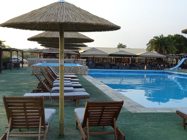 Imagen de la piscina del Hotel Galaxy, Porto Cheli. Foto 16