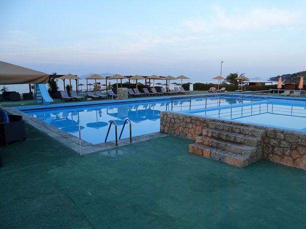 Imagen de la piscina del Hotel Galaxy, Porto Cheli. Foto 17