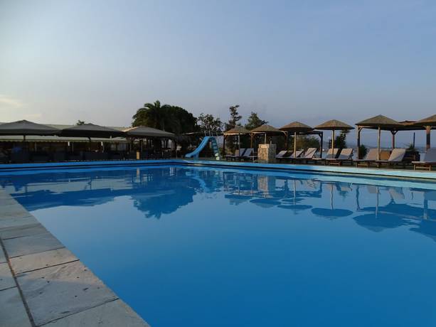 Imagen de la piscina del Hotel Galaxy, Porto Cheli. Foto 20