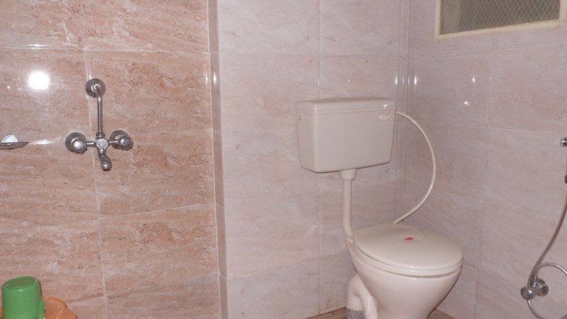 Imagen de la habitación del Hotel Galaxy Residency. Foto 8