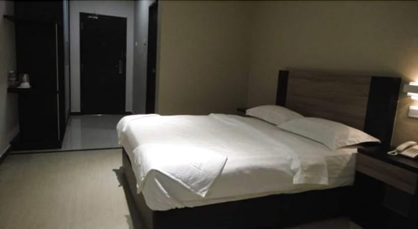 Imagen de la habitación del Hotel Galaxy, Simpang Ampat. Foto 18